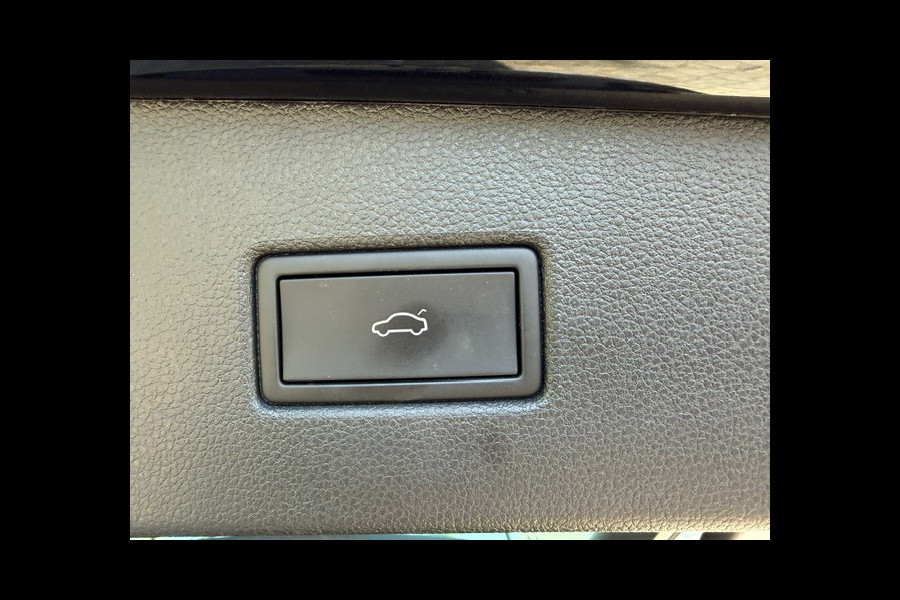 Volkswagen Tiguan 1.4 TSI eHybrid Elegance Business+,Navigatie-Camera,Elec trekhaak,Stoel/stuurverwarming,Park-control,