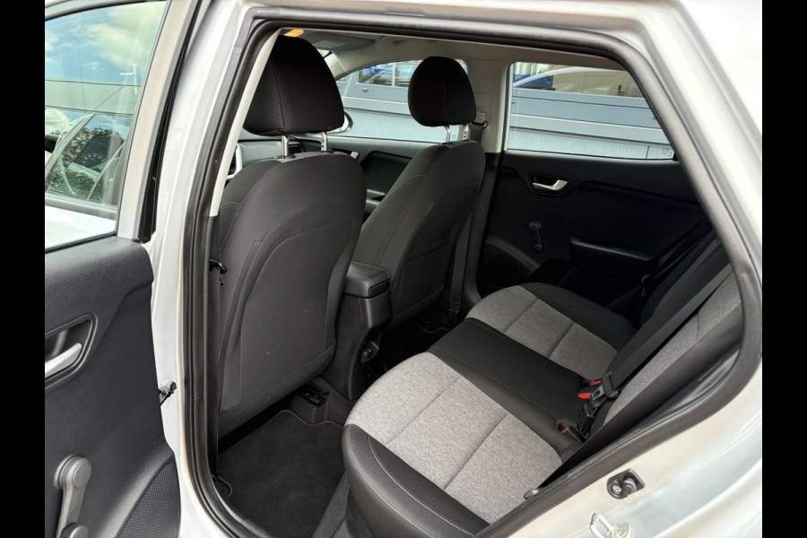 Kia Stonic 1.0 T-GDi DynamicLine CAMERA/NAVI/CARPLAY/TREKHAAK