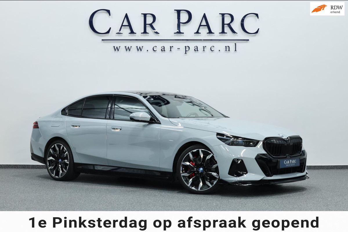 BMW 5 Serie 550e xDrive 489+PK M-Performance LASERLIGHT/BOWERS & WILKINS/PANO/LEDER/HUD/20" LMV/360 CAM/ACC/ECC/FABRIEKSGARANTIE!