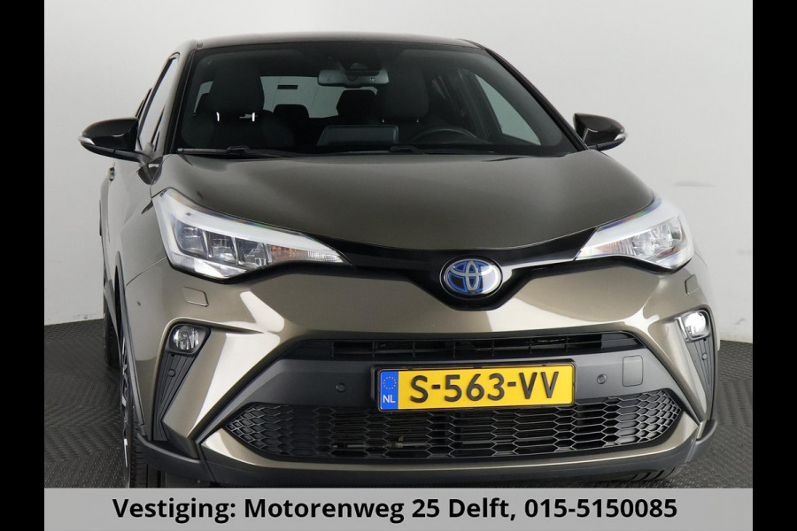 Toyota C-HR 1.8 HYBRID BI-TONE LUXERY LINE GARANTIE 5-2032 TREKHAAK. 4 SEIZOENEN BANDEN.NAVIGATIE. STUUR EN STOELVERWARMING. HALF LEDER