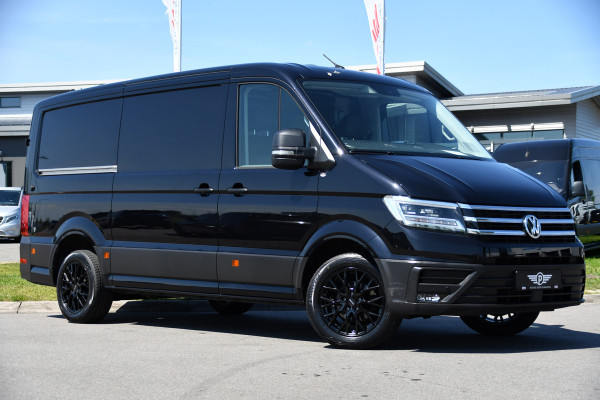 Volkswagen Crafter 35 2.0 TDI L3H2 Highline Black Edition Cruise, Carplay, Camera, LED, 177pk, Automaat, Stuurverwarming, Stoelverwarming, Uniek!