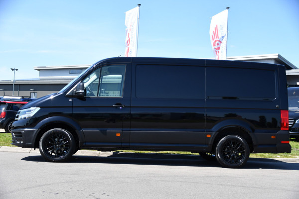 Volkswagen Crafter 35 2.0 TDI L3H2 Highline Black Edition Cruise, Carplay, Camera, LED, 177pk, Automaat, Stuurverwarming, Stoelverwarming, Uniek!