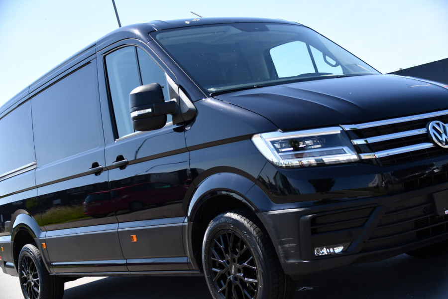 Volkswagen Crafter 35 2.0 TDI L3H2 Highline Black Edition Cruise, Carplay, Camera, LED, 177pk, Automaat, Stuurverwarming, Stoelverwarming, Uniek!