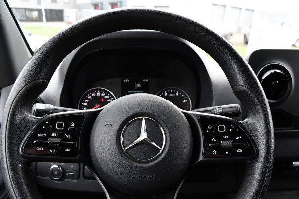 Mercedes-Benz Sprinter 317 1.9 CDI L2H2 RWD PB Edition Camera, Cruise, Carplay, 3500kg Trekhaak, 170PK, Automaat, LED,  Multimedia, UNIEK!