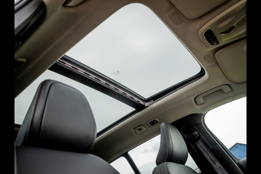 Volvo XC40 1.5 T5 Recharge Inscription | Panoramadak | Adaptive Cruise Control | Leder