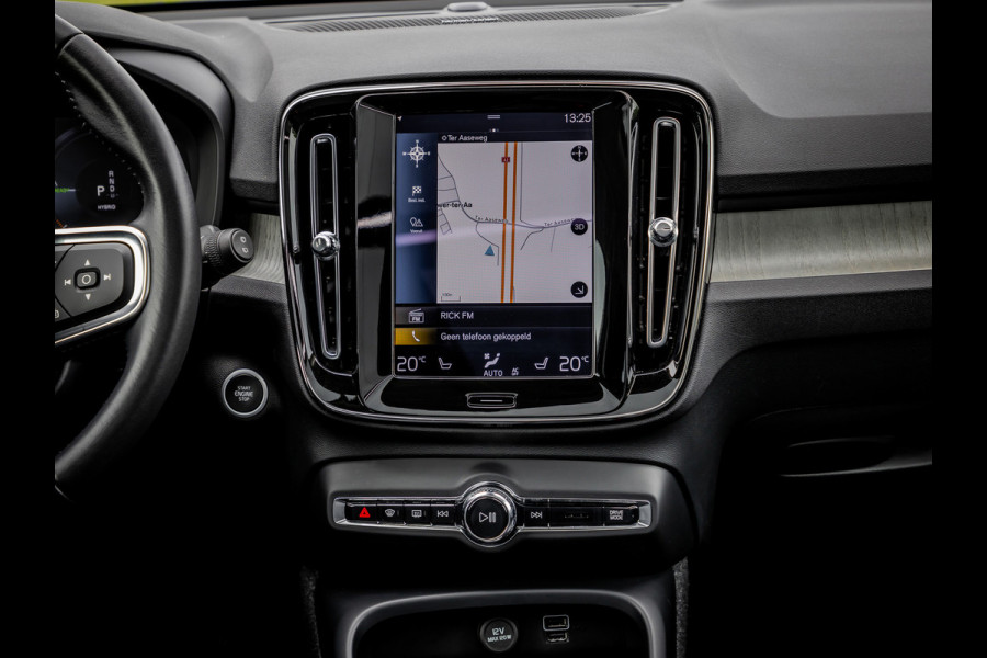 Volvo XC40 1.5 T5 Recharge Inscription | Panoramadak | Adaptive Cruise Control | Leder