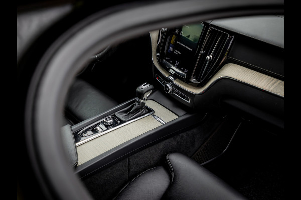 Volvo XC60 2.0 T5 AWD Inscription | Panoramadak | Trekhaak | Luchtvering