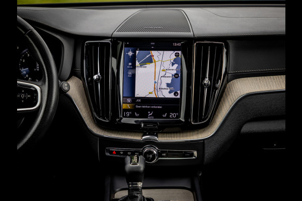 Volvo XC60 2.0 T5 AWD Inscription | Panoramadak | Trekhaak | Luchtvering