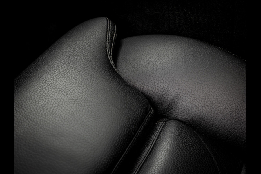 Volvo XC60 2.0 T5 AWD Inscription | Panoramadak | Trekhaak | Luchtvering