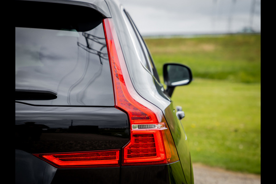 Volvo XC60 2.0 T5 AWD Inscription | Panoramadak | Trekhaak | Luchtvering
