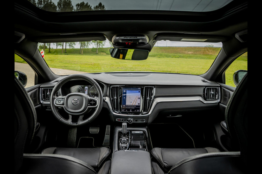 Volvo S60 2.0 T8 AWD Twin Engine Polestar Engineered |Panoramadak|Head-Up|Trekhaak
