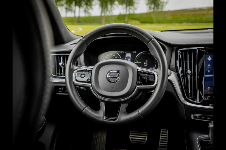 Volvo S60 2.0 T8 AWD Twin Engine Polestar Engineered |Panoramadak|Head-Up|Trekhaak