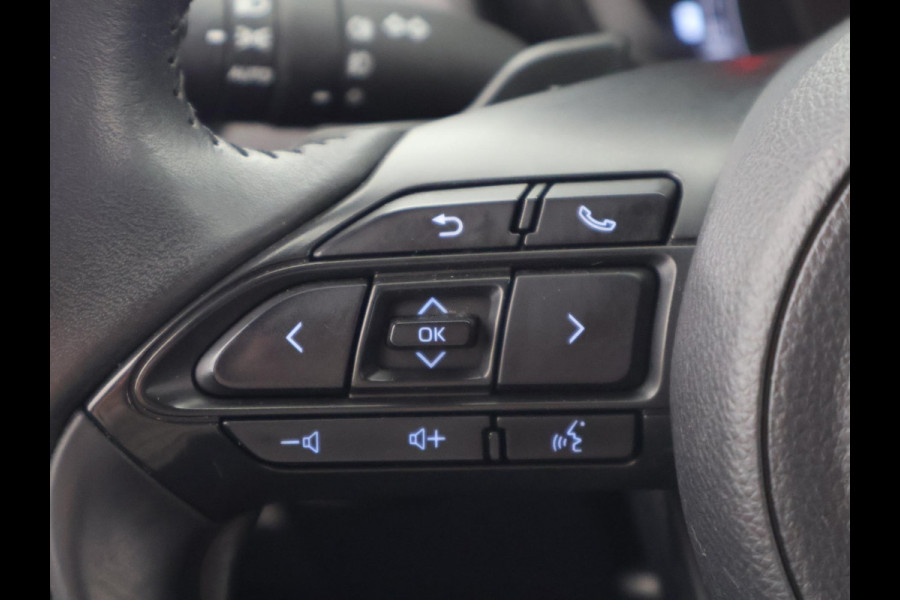 Toyota Aygo X 1.0 VVT-i S-CVT Envy Automaat | Keyless Entry & Start | Navigatie | Camera