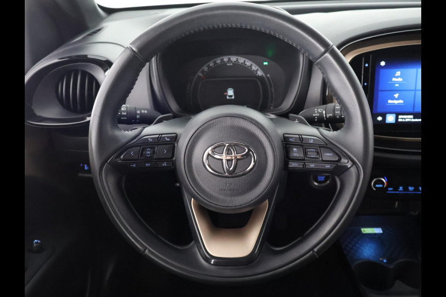 Toyota Aygo X 1.0 VVT-i S-CVT Envy Automaat | Keyless Entry & Start | Navigatie | Camera