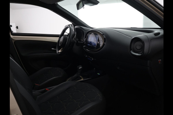 Toyota Aygo X 1.0 VVT-i S-CVT Envy Automaat | Keyless Entry & Start | Navigatie | Camera