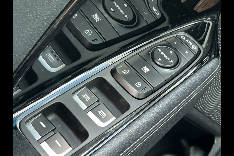 Kia Niro BWJ 2019 | 1.6GDi 142PK Hybrid Edition | TREKHAAK | LEDER/STPF | CARPLAY | CLIMA | PDC | LICHTMETAAL