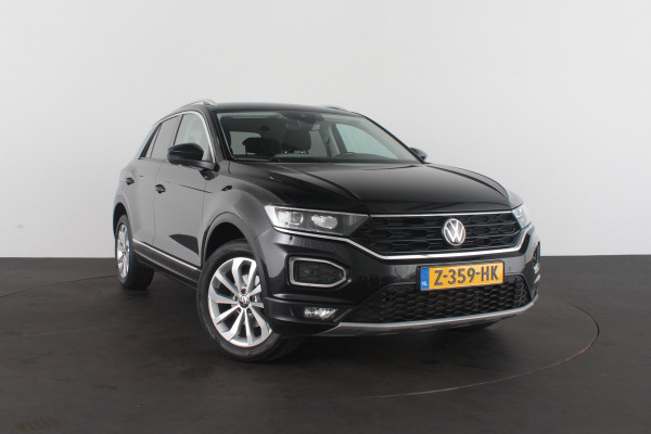 Volkswagen T-Roc 1.5 TSI Sport > Camera/Trekhaak/Winterpakket