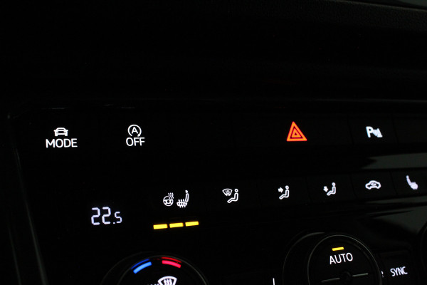 Volkswagen T-Roc 1.5 TSI Sport > Camera/Trekhaak/Winterpakket