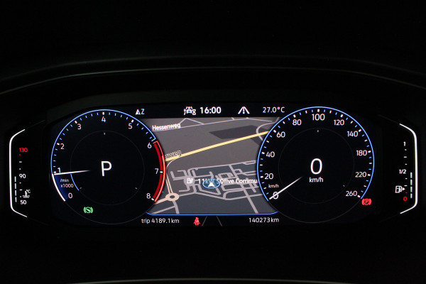 Volkswagen T-Roc 1.5 TSI Sport > Camera/Trekhaak/Winterpakket