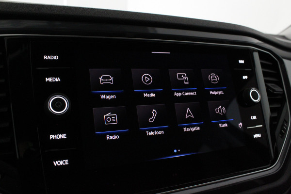 Volkswagen T-Roc 1.5 TSI Sport > Camera/Trekhaak/Winterpakket