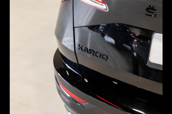 Škoda Karoq 1.5 TSI ACT Sportline Business / 150pk / Stoelverwarming voor en achter / Achteruitrij camera /