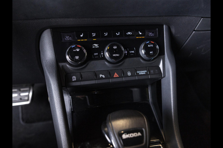 Škoda Karoq 1.5 TSI ACT Sportline Business / 150pk / Stoelverwarming voor en achter / Achteruitrij camera /
