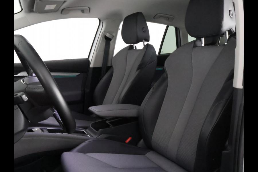 Škoda Enyaq iV 60 BLACKSTYLE SOH ACCU 91 %!! GARANTIE 8-2031* . PARKEERSENSOREN ACHTER . APPLE CARPLAY & ANDRIOD AUTO . CRUISE CONTROL .