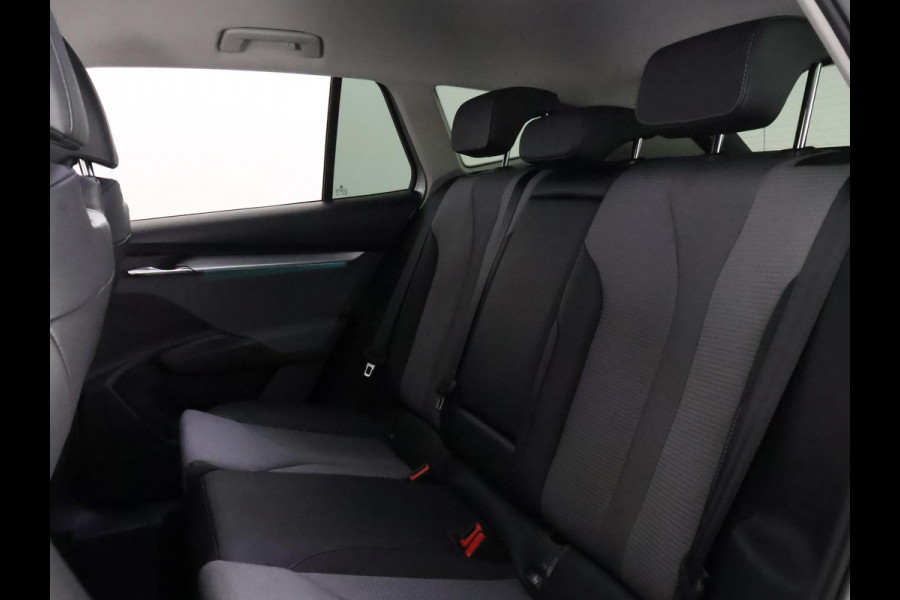 Škoda Enyaq iV 60 BLACKSTYLE SOH ACCU 91 %!! GARANTIE 8-2031* . PARKEERSENSOREN ACHTER . APPLE CARPLAY & ANDRIOD AUTO . CRUISE CONTROL .
