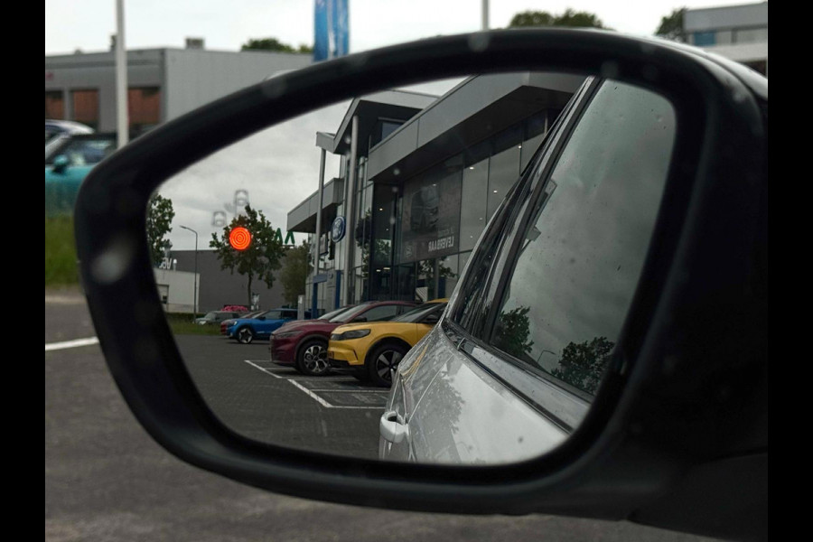Opel Corsa 1.2 Elegance | LED | 360 Camera | Apple Carplay | Leder | Two Tone | Dode hoek sensor |