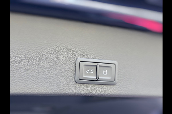 Audi Q2 35 TFSI 3x S-Line Pano/Virtual/Keyless/Camera