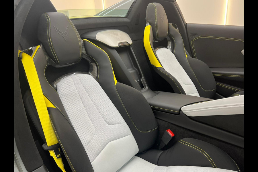 Chevrolet Corvette C8 C8.R Convertible Carbon Pack