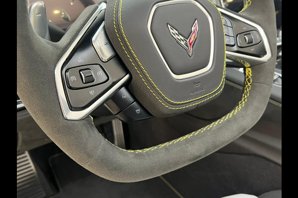 Chevrolet Corvette C8 C8.R Convertible Carbon Pack