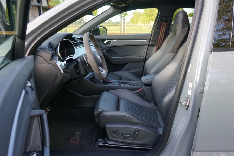 Audi RSQ3 Sportback 2.5 TFSI Quattro Sonos/Pano/Nardo/360/RS-Zetels