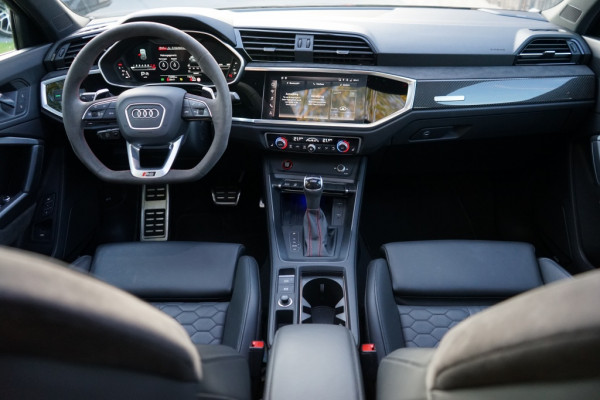 Audi RSQ3 Sportback 2.5 TFSI Quattro Sonos/Pano/Nardo/360/RS-Zetels