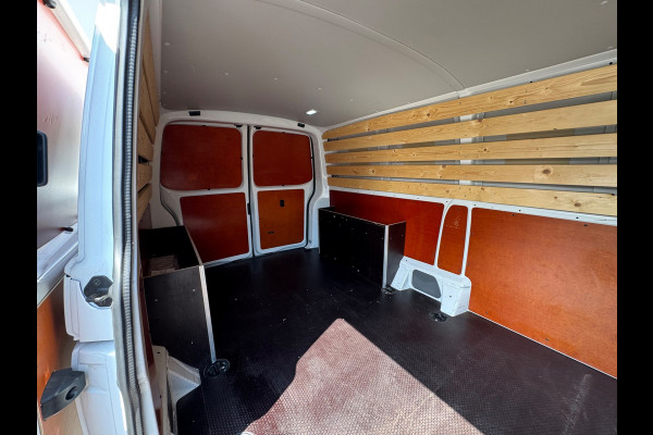 Volkswagen Transporter 2.0 TDI L2H1 28 Comfortline NAP BTW