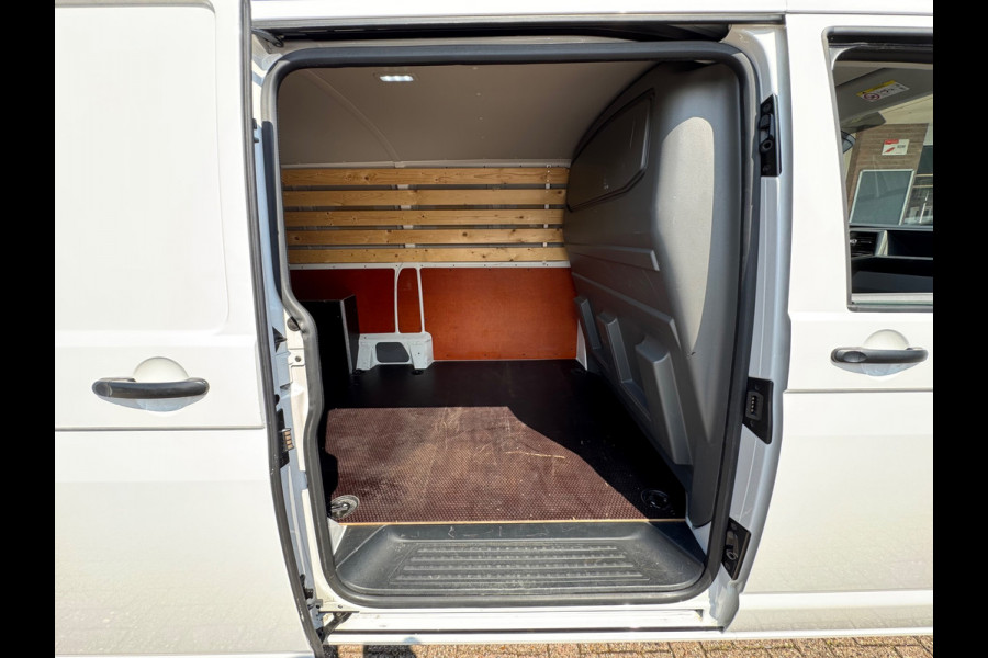 Volkswagen Transporter 2.0 TDI L2H1 28 Comfortline NAP BTW
