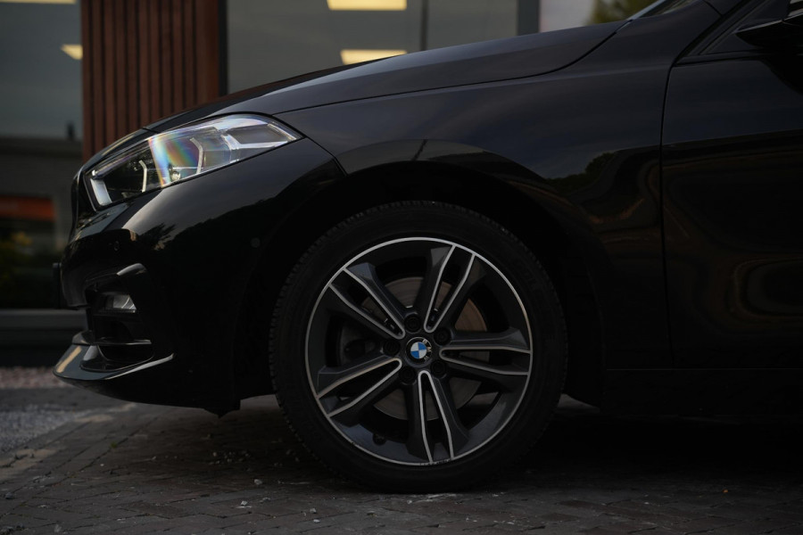 BMW 1-serie 118i Executive Edition Sport stoel stuur verwarming Led