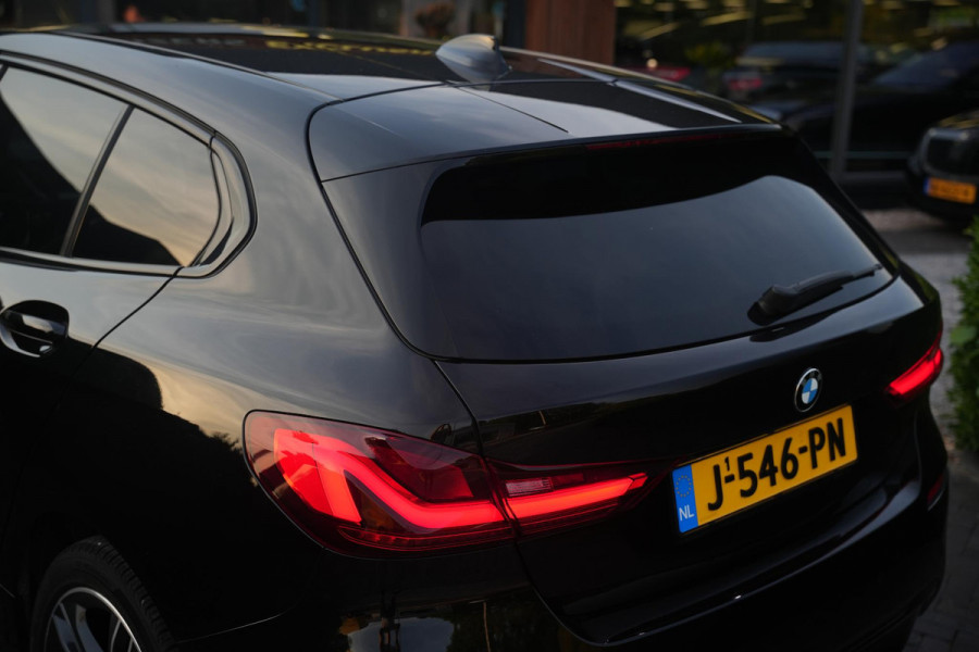 BMW 1-serie 118i Executive Edition Sport stoel stuur verwarming Led