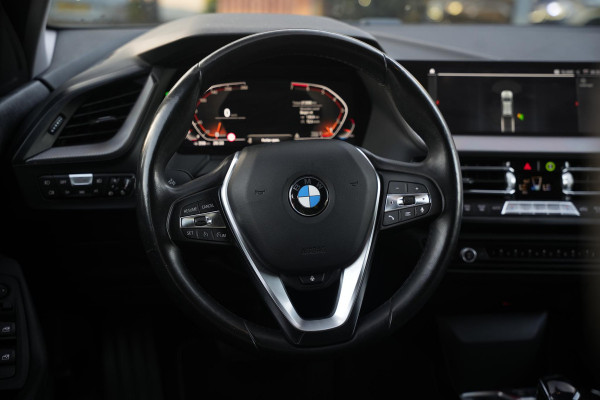 BMW 1-serie 118i Executive Edition Sport stoel stuur verwarming Led