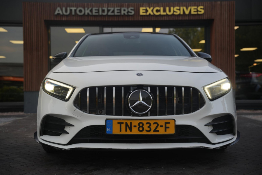 Mercedes-Benz A-Klasse 200 Launch Edition Premium Plus AMG panoramadak AMBIENT Apple Carplay Brake assist Camera Multimedia Getint glas 19"L.M. Cruise Navi