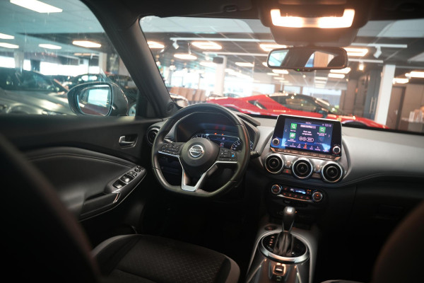 Nissan Juke 1.0 DIG-T N-Connecta Automaat | Camera | CarPlay | Cruise | LED | Dealeronderhouden