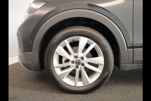 Volkswagen T-Cross 1.0 TSI Life Edition GOAL 116 pk Automaat (DSG) | Navigatie | Trekhaak (afneembaar) | Parkeersensoren (Park assist) | Autom. airco | Stoelverwarming |