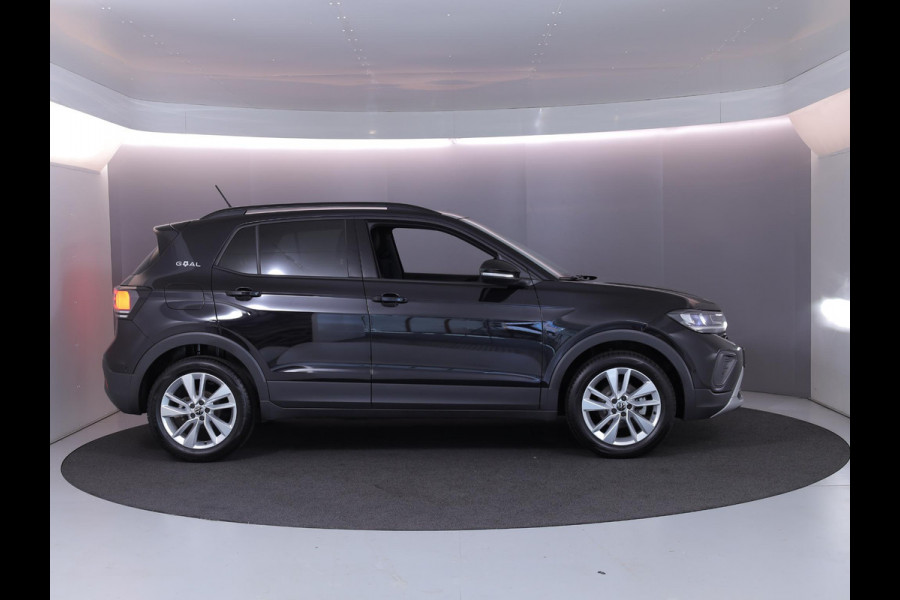 Volkswagen T-Cross 1.0 TSI Life Edition GOAL 116 pk Automaat (DSG) | Navigatie | Trekhaak (afneembaar) | Parkeersensoren (Park assist) | Autom. airco | Stoelverwarming |