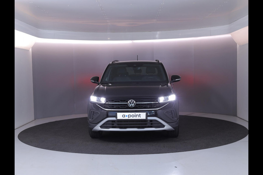 Volkswagen T-Cross 1.0 TSI Life Edition GOAL 116 pk Automaat (DSG) | Navigatie | Trekhaak (afneembaar) | Parkeersensoren (Park assist) | Autom. airco | Stoelverwarming |