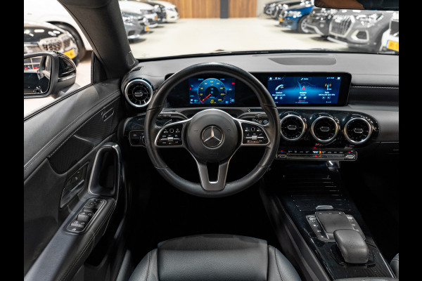 Mercedes-Benz CLA-Klasse Shooting Brake 180 Luxury Line, Navi, Camera, Cruise, Clima, Multistuur, Bluetooth/Tel, Voll Onderhoud