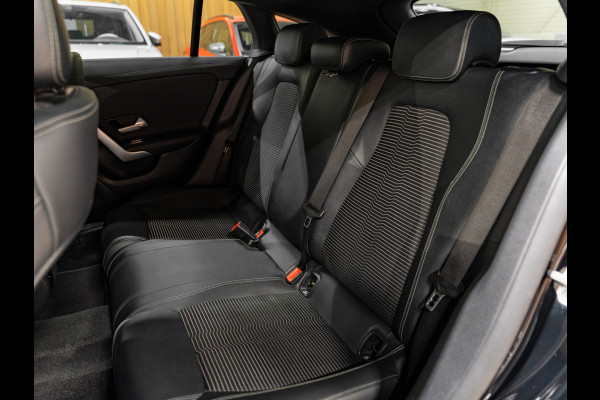 Mercedes-Benz CLA-Klasse Shooting Brake 180 Luxury Line, Navi, Camera, Cruise, Clima, Multistuur, Bluetooth/Tel, Voll Onderhoud