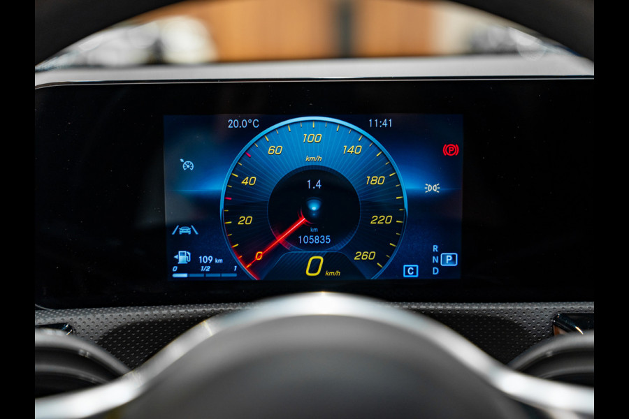 Mercedes-Benz CLA-Klasse Shooting Brake 180 Luxury Line, Navi, Camera, Cruise, Clima, Multistuur, Bluetooth/Tel, Voll Onderhoud