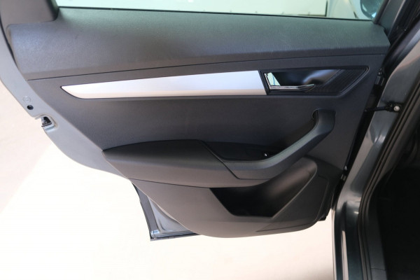 Škoda Karoq 1.0 TSI Style - Airco, Cruise, Navi, PDC, Carplay, Trekhaak.