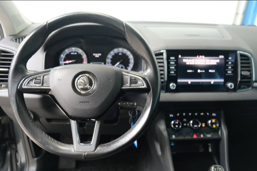 Škoda Karoq 1.0 TSI Style - Airco, Cruise, Navi, PDC, Carplay, Trekhaak.