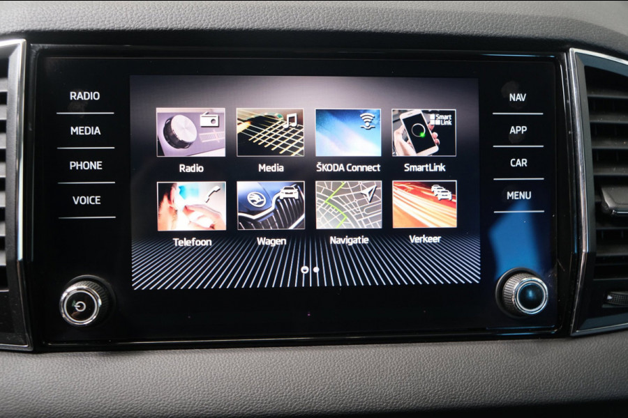 Škoda Karoq 1.0 TSI Style - Airco, Cruise, Navi, PDC, Carplay, Trekhaak.